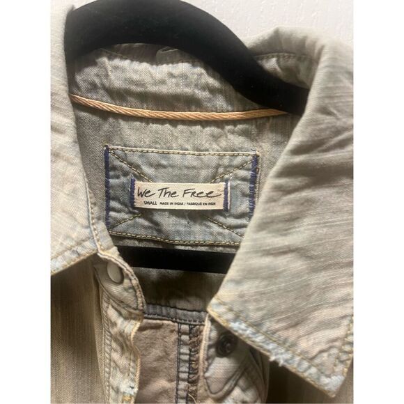Free People We The Free Short Of It Denim Long-Sleeve Shirt in Tan NWOT size S - Picture 7 of 7